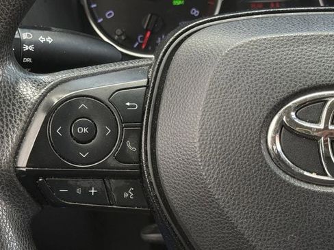 Used 2019 Toyota RAV4 LE w/ Carpet Mat Package image 14