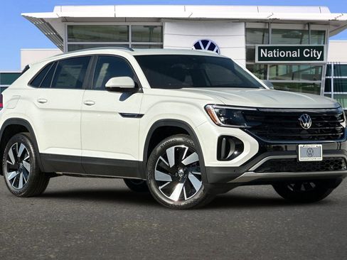 New 2026 Volkswagen Atlas Cross Sport SE image 2