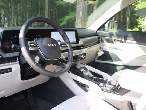 New 2025 Kia Telluride EX image 22