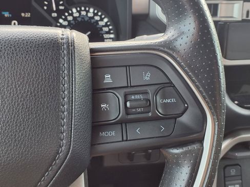 Used 2025 Toyota Tundra SR5 AWD/4WD image 16