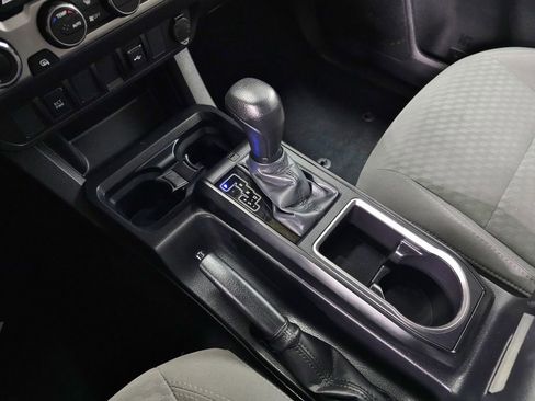 Used 2023 Toyota Tacoma SR AWD/4WD image 28