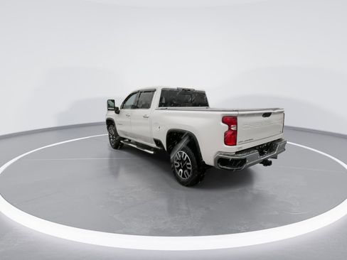 Used 2020 Chevrolet Silverado 2500 LTZ w/ LTZ Premium Package image 6