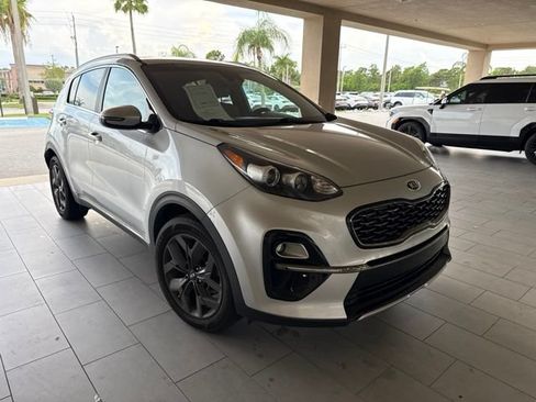 Used 2021 Kia Sportage S FWD image 2