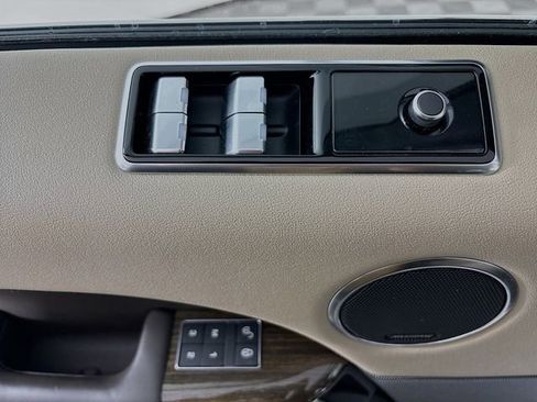 Used 2019 Land Rover Range Rover Sport HSE image 20