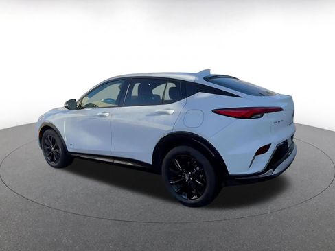 Used 2025 Buick Envista Sport Touring image 10