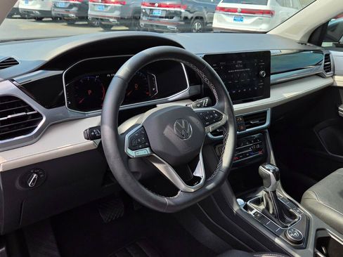 Used 2025 Volkswagen Taos SEL w/ Black Wheel Plus Package AWD/4WD image 22