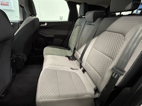 Used 2020 Ford Escape SE image 13