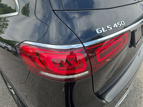 Used 2022 Mercedes-Benz GLS 450 4MATIC image 31