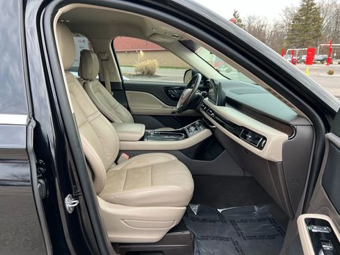 Used 2020 Lincoln Aviator Reserve image 18