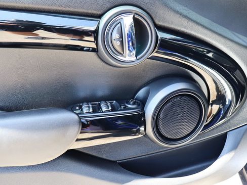 Used 2019 MINI Cooper S FWD image 37