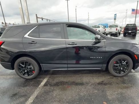 Used 2024 Chevrolet Equinox LT w/ LPO, Floor Liner Package FWD image 9