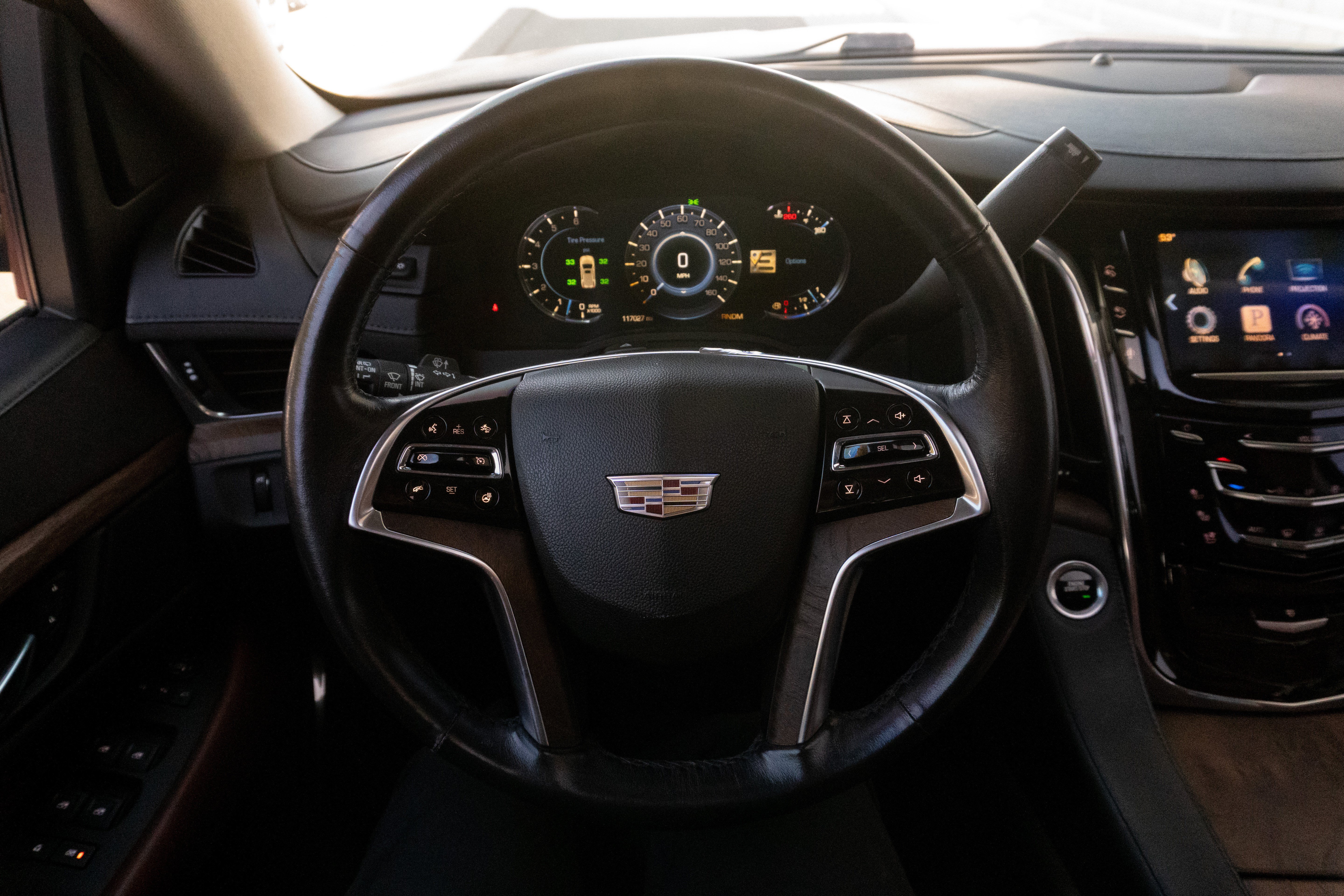 Used 2016 Cadillac Escalade ESV Premium AWD/4WD image 18