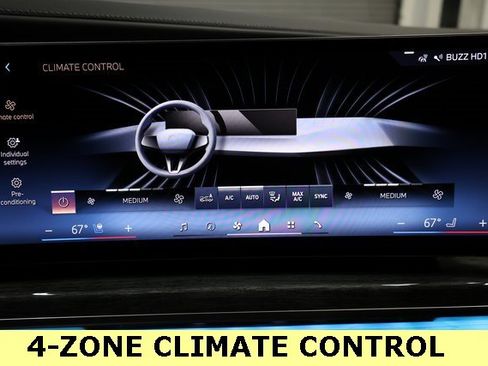 Used 2025 BMW 760i xDrive w/ Executive Package image 38
