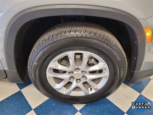 Used 2023 Chevrolet Traverse LS w/ Safety Package image 10