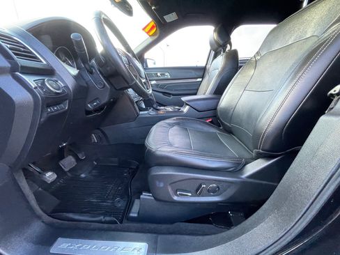 Used 2017 Ford Explorer Limited w/ Class II Trailer Tow Package image 14