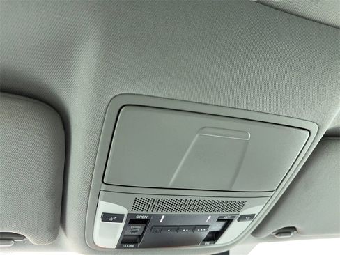 Used 2020 Acura MDX FWD image 32