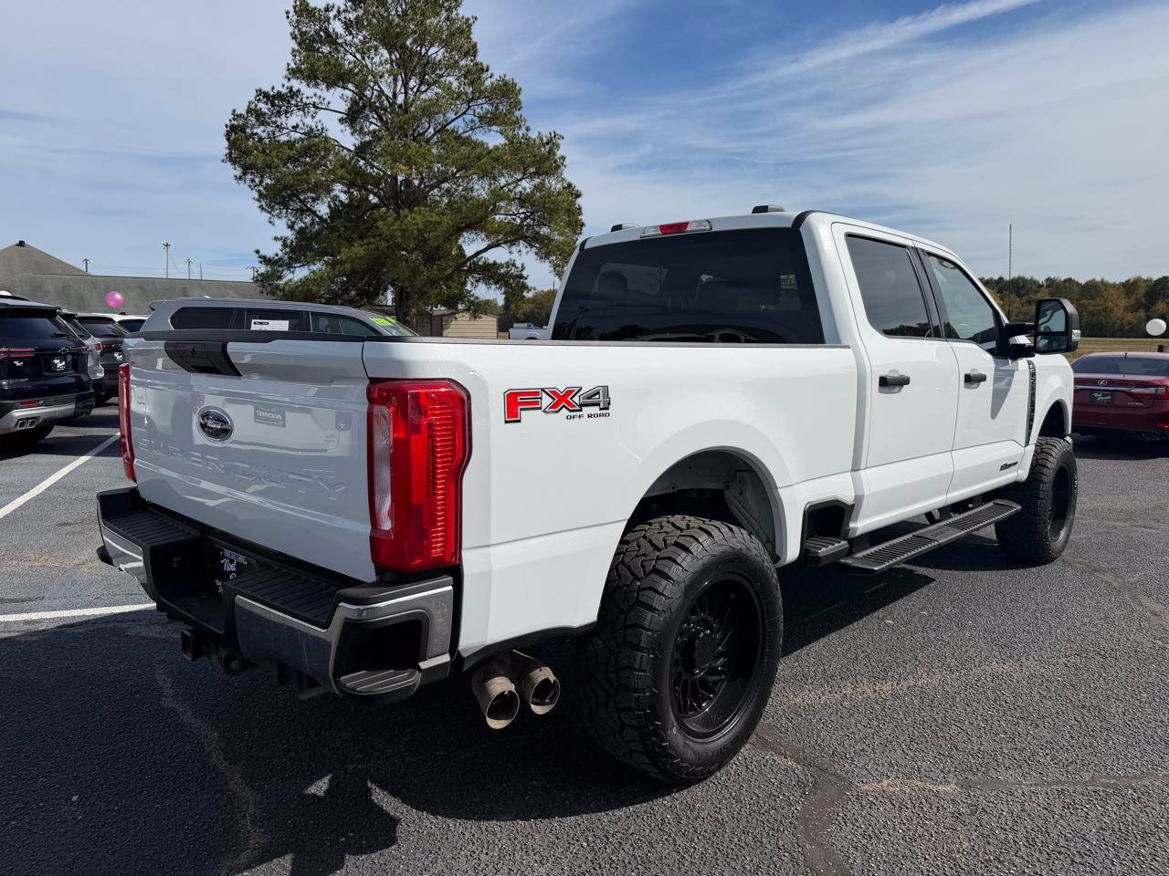 Used 2024 Ford F250 XLT w/ FX4 Off-Road Package AWD/4WD image 2