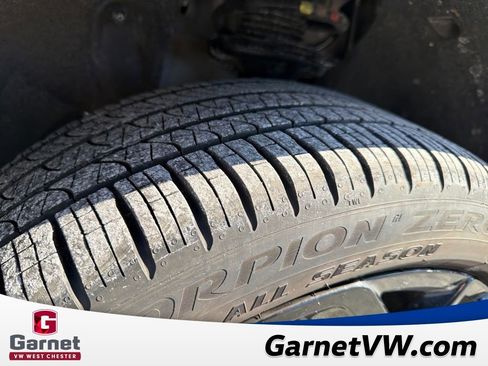 Used 2025 Volkswagen Tiguan SE R-Line image 26