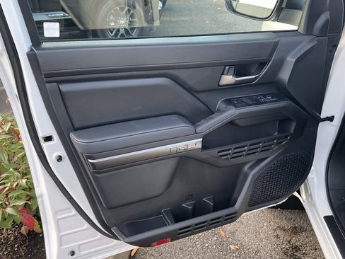 New 2025 Toyota Tacoma TRD Sport image 12