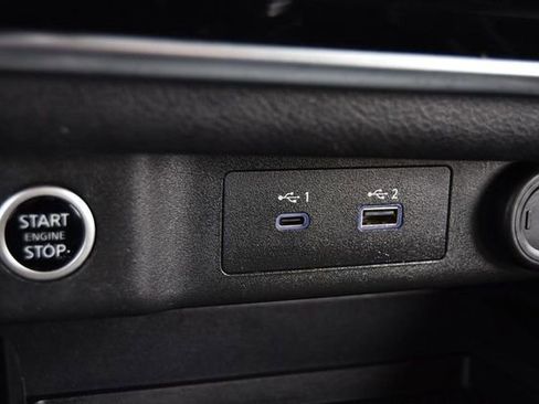 Used 2023 Nissan Rogue S image 15