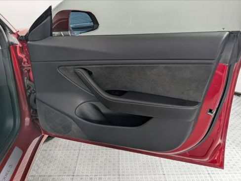 Used 2018 Tesla Model 3 Long Range RWD image 19