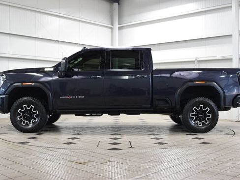 Used 2024 GMC Sierra 2500 AT4X AWD/4WD image 4