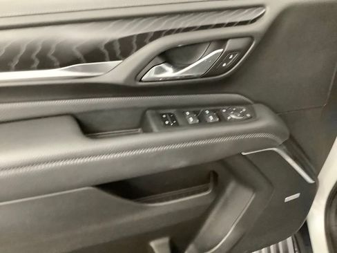 Used 2021 GMC Yukon Denali w/ Denali Premium Package AWD/4WD image 11