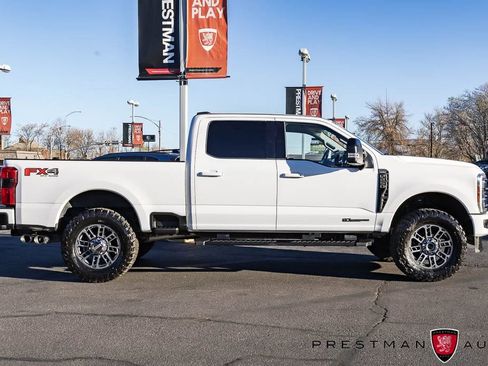 Used 2024 Ford F250 Lariat w/ Sport Appearance Package AWD/4WD image 24