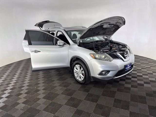 Used 2016 Nissan Rogue SV w/ SV Premium Package AWD/4WD image 13