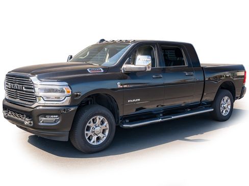 Used 2024 RAM 2500 Laramie image 2