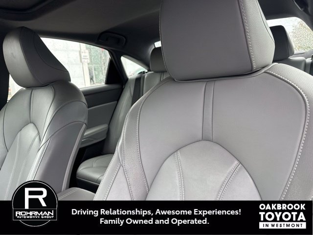 Certified 2019 Toyota Avalon XLE w/ Moonroof Package FWD image 8