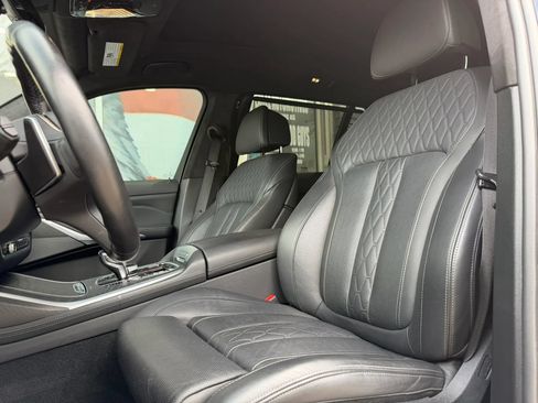 Used 2022 BMW X7 M50i w/ Dynamic Handling Package AWD/4WD image 10