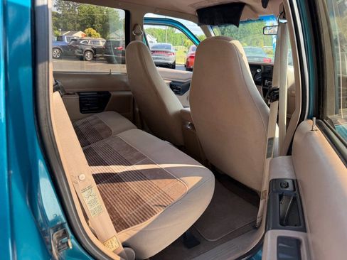 Used 1992 Ford Explorer XLT AWD/4WD image 12