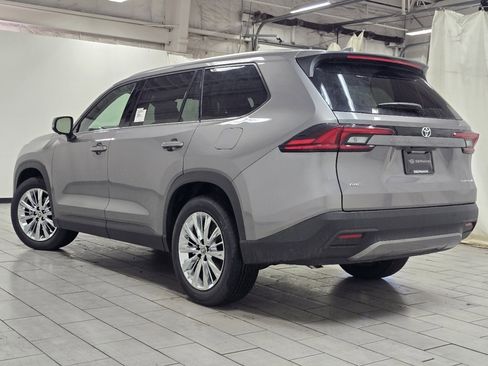 New 2026 Toyota Grand Highlander Platinum image 16