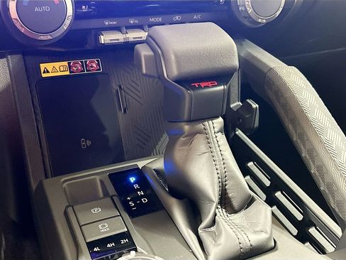 New 2026 Toyota 4Runner TRD Off-Road Premium AWD/4WD image 14