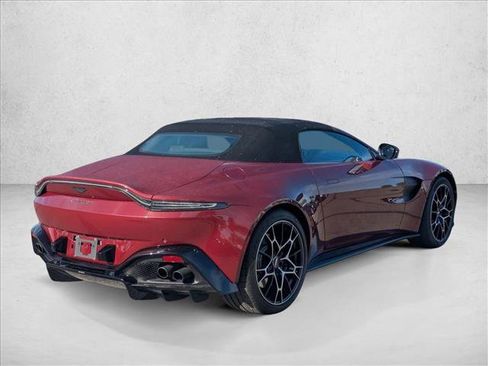 Used 2021 Aston Martin V8 Vantage Roadster image 5