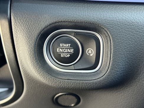 New 2026 Mercedes-Benz GLE 450 4MATIC image 32