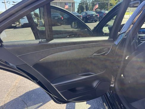 Used 2017 Cadillac ATS V w/ Luxury Package RWD image 11