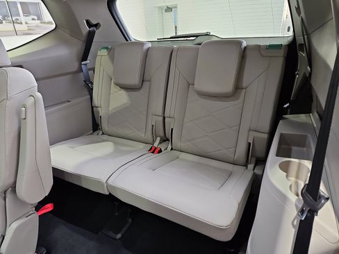 New 2026 Volkswagen Atlas SE image 11