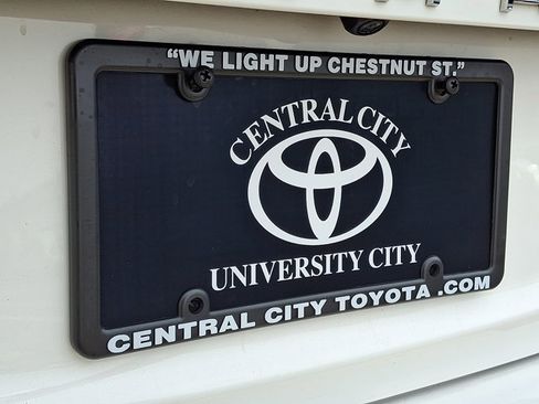 Used 2023 Toyota Camry LE image 30