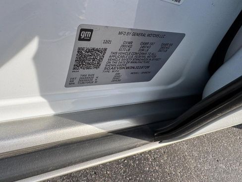 Used 2022 Buick Enclave Premium image 25