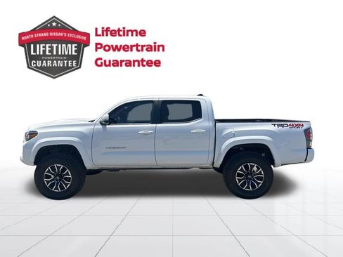 Used 2022 Toyota Tacoma TRD Sport AWD/4WD image 4