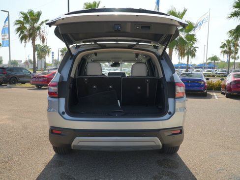 Used 2025 Honda Pilot EX-L image 11