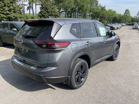 New 2026 Nissan Rogue SV FWD image 7