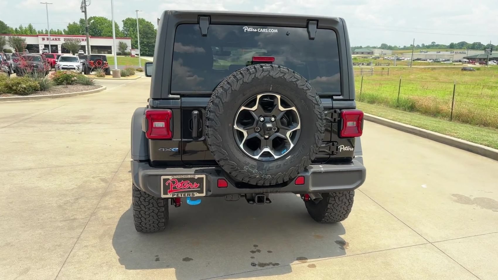 New 2023 Jeep Wrangler Unlimited Rubicon 4xe w/ Cold Weather Group AWD/4WD image 7