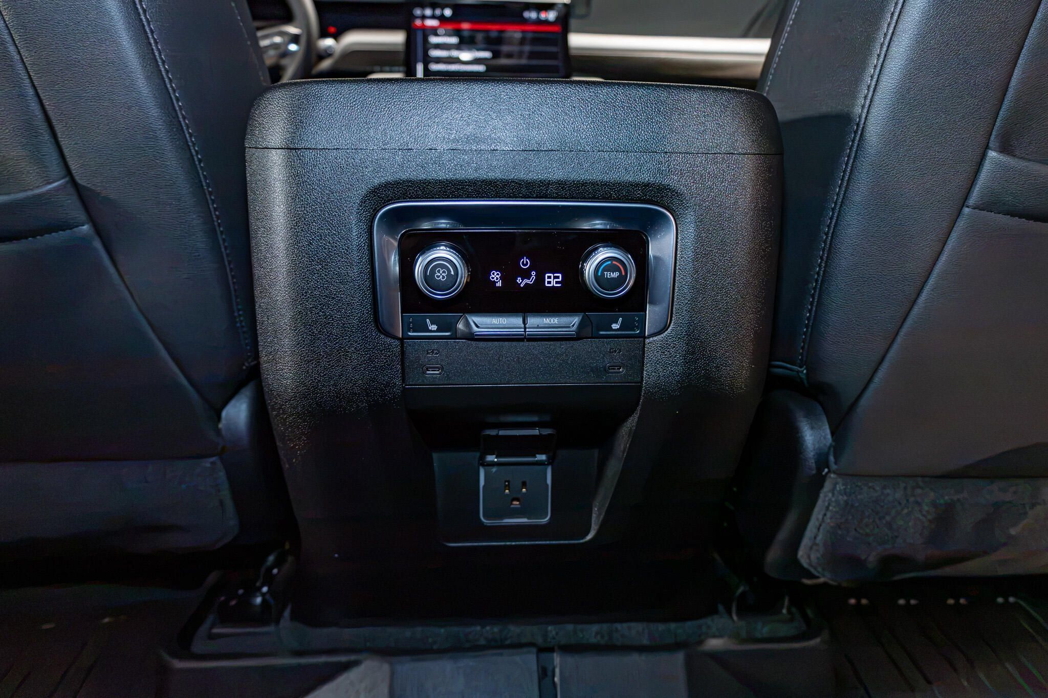 Used 2026 GMC Yukon AT4 w/ LPO, Floor Liner Package AWD/4WD image 26