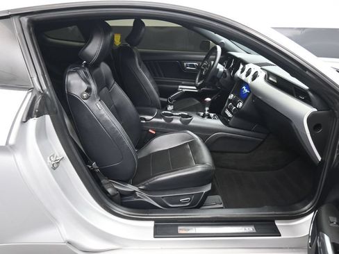 Used 2016 Ford Mustang GT Premium w/ Equipment Group 401A RWD image 36