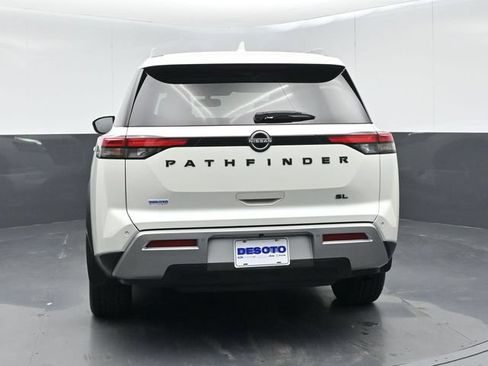 Used 2022 Nissan Pathfinder SL w/ SL Premium Package FWD image 7