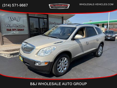 Used 2011 Buick Enclave CXL image 1