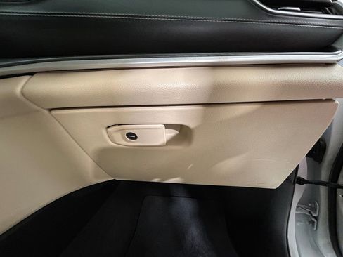 Used 2021 Jeep Grand Cherokee L Limited image 24